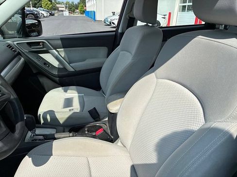 Used 2015 Subaru Forester 2.5i w/ Alloy Wheel Package AWD/4WD image 26
