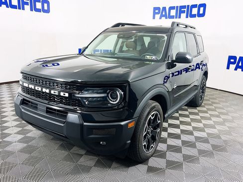 Used 2025 Ford Bronco Sport Outer Banks AWD/4WD image 5