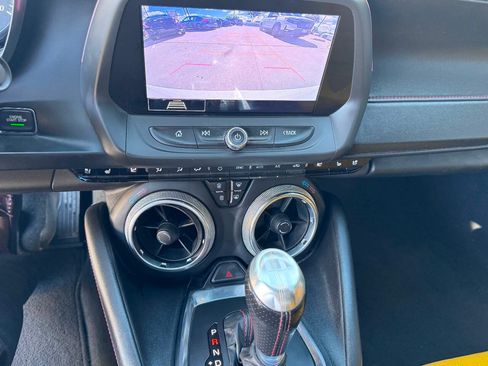 Used 2020 Chevrolet Camaro SS RWD image 14