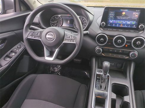 Used 2024 Nissan Sentra SV image 30