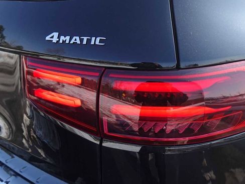 Used 2026 Mercedes-Benz GLB 250 4MATIC image 12