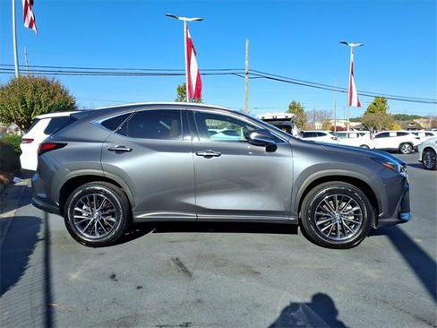 Used 2024 Lexus NX 250 250 Premium image 3