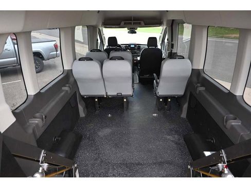Used 2022 Ford Transit 350 XL image 22