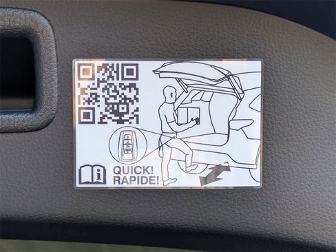 Used 2024 Toyota Venza Limited image 14