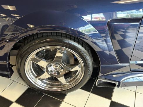 Used 2001 Ford Mustang GT RWD image 18