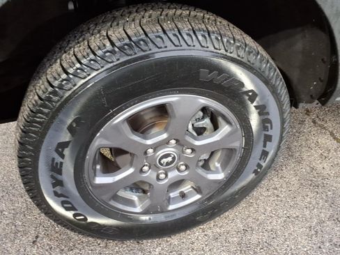 Used 2023 Ford Bronco Big Bend AWD/4WD image 7