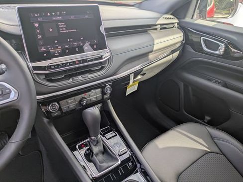 New 2026 Jeep Compass Latitude AWD/4WD image 20