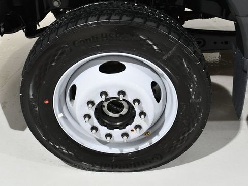 New 2025 Ford F550 4x4 SuperCab Super Duty image 28