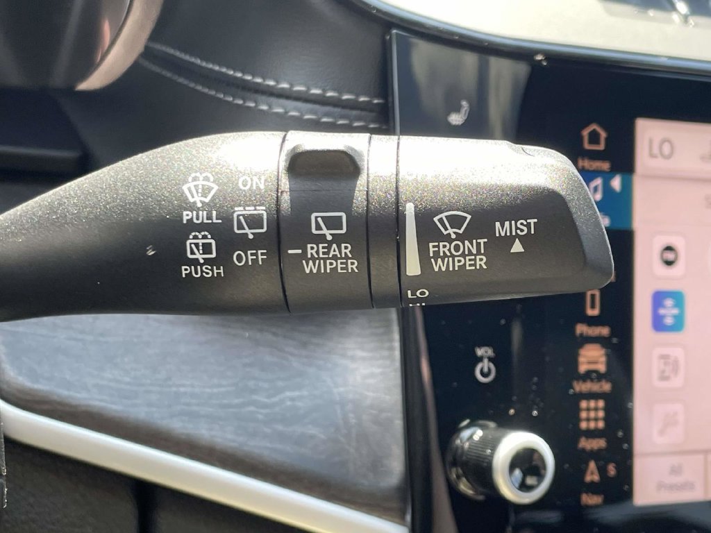 New 2027 Jeep Grand Cherokee Altitude RWD image 35