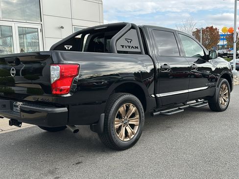 Certified 2024 Nissan Titan SV w/ SV Bronze Edition Package image 7