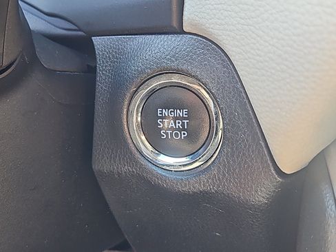 Used 2021 Toyota RAV4 XLE Premium AWD/4WD image 18