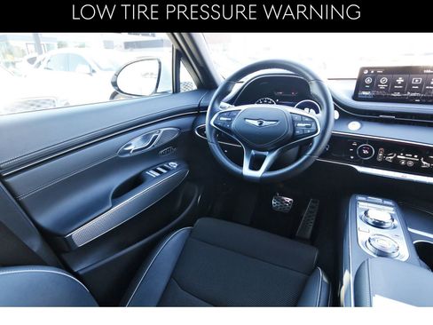 Used 2025 Genesis GV70 2.5T Sport Prestige w/ Sport Prestige Package image 9