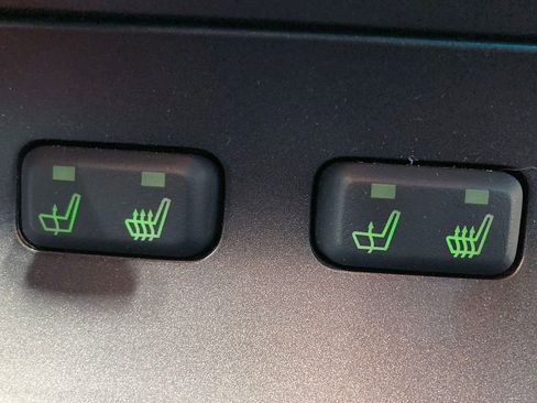 Used 2003 Ford Thunderbird image 76