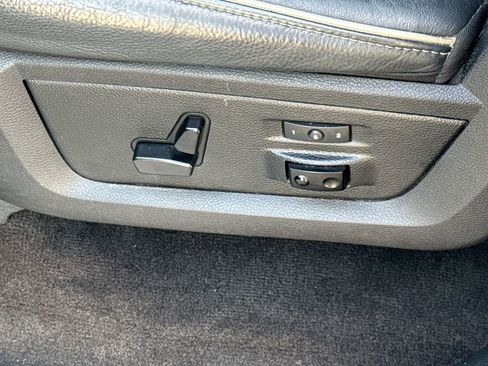 Used 2017 RAM 1500 Limited image 26