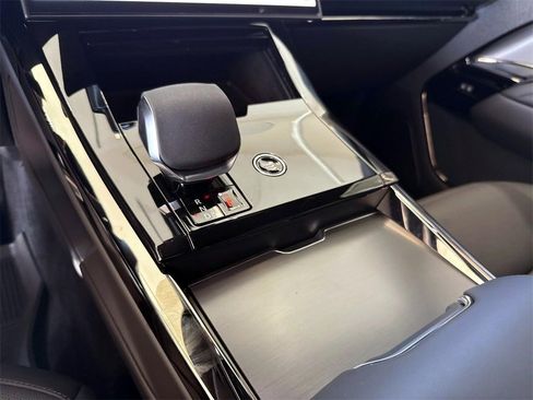 New 2025 Land Rover Range Rover Sport Dynamic SE image 30