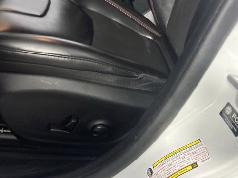 Certified 2022 Jeep Cherokee Trailhawk w/ Technology Group B image 22