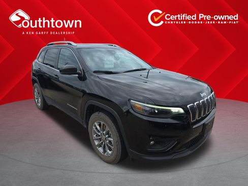 Certified 2021 Jeep Cherokee Latitude Lux w/ Comfort/Convenience Group AWD/4WD image 1