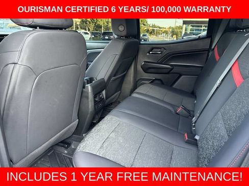 Used 2025 Chevrolet Colorado Z71 w/ Technology Package AWD/4WD image 17