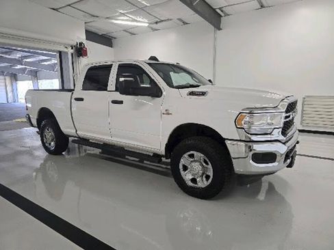 Used 2024 RAM 2500 Tradesman w/ Chrome Appearance Group AWD/4WD image 1