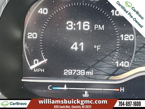 Used 2023 GMC Yukon SLT w/ SLT Premium Package image 13