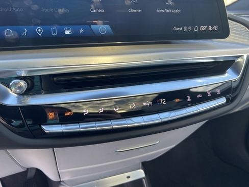 New 2024 Cadillac Lyriq Luxury image 27