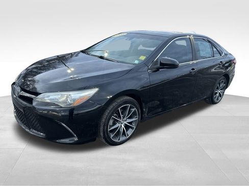 Used 2016 Toyota Camry XSE w/ Moonroof Package image 1