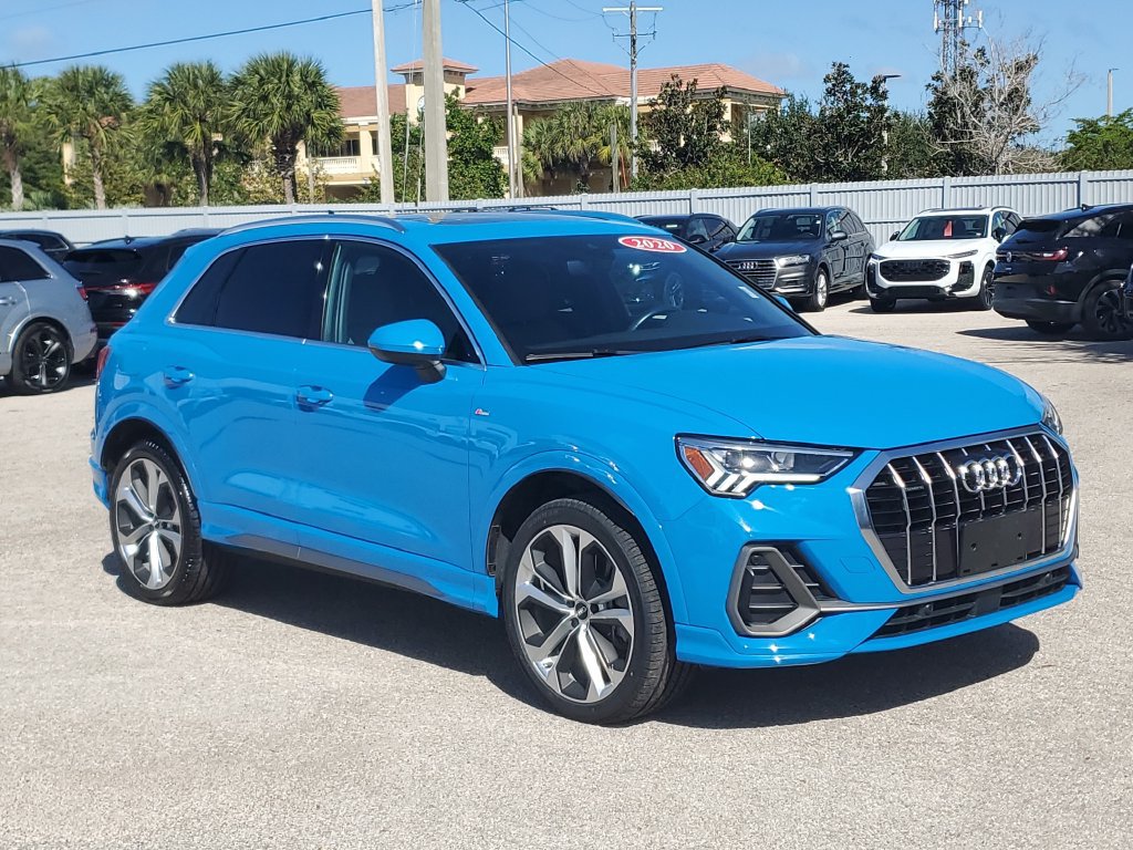 Used 2020 Audi Q3 2.0T Premium Plus w/ Premium Plus Package AWD/4WD image 2