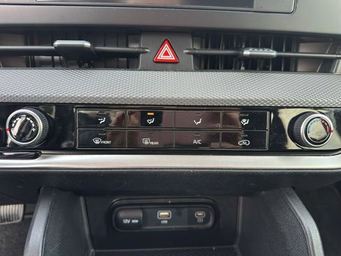 Used 2023 Kia Sportage LX image 20