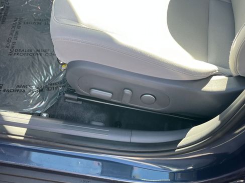 Used 2025 Hyundai Kona SEL image 23