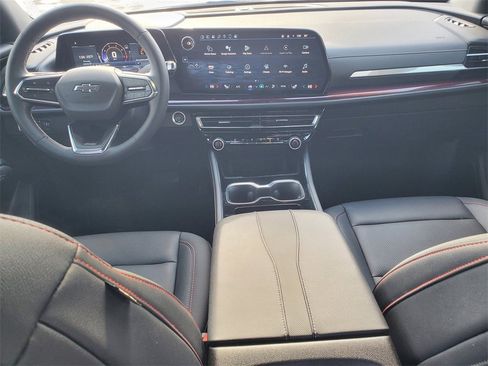 Used 2024 Chevrolet Traverse Z71 w/ LPO, Floor Liner Package image 5