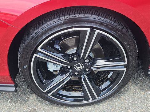 Used 2025 Honda Accord Sport image 7