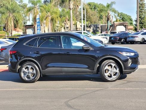 Used 2025 Ford Escape ST-Line AWD/4WD image 4