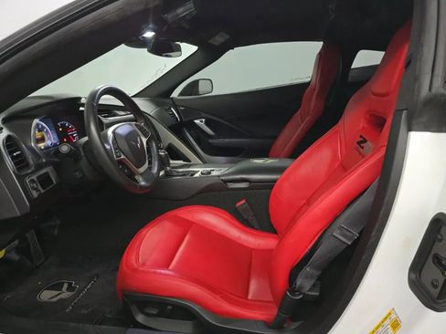 Used 2015 Chevrolet Corvette Stingray Coupe image 7