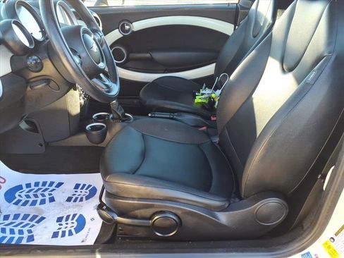 Used 2015 MINI Cooper Convertible image 16