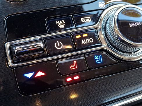 Certified 2022 Lincoln Nautilus Reserve image 27