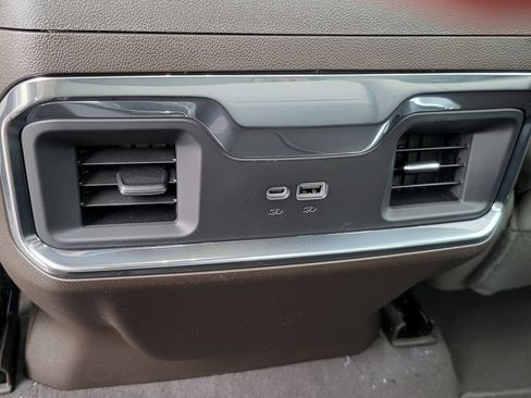 New 2026 GMC Sierra 1500 SLT w/ SLT Premium Package image 33