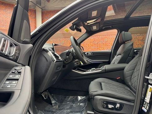 Used 2026 BMW X5 xDrive40i w/ M Sport Package AWD/4WD image 22