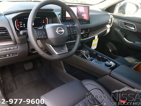 New 2026 Nissan Rogue Platinum AWD/4WD image 11