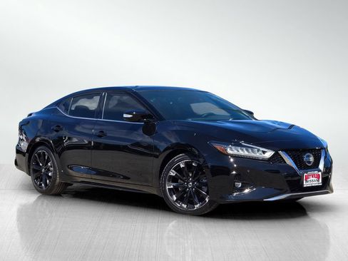 Used 2019 Nissan Maxima SR w/ Premium Package FWD image 2