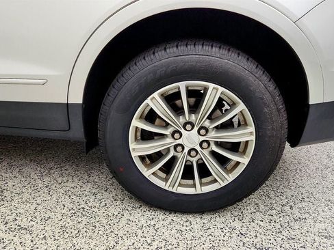 Used 2019 Cadillac XT5 Luxury FWD image 9