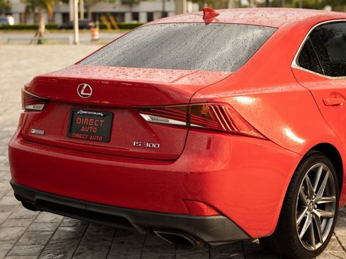 Used 2018 Lexus IS 300 F Sport w/ F Sport Package image 15