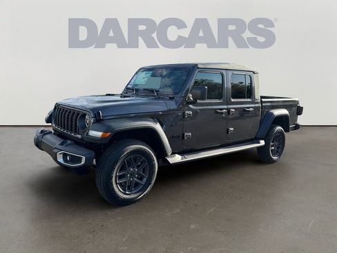 New 2026 Jeep Gladiator Sport AWD/4WD image 3