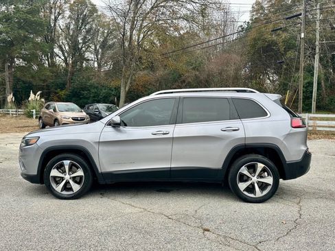 Used 2020 Jeep Cherokee Limited image 4
