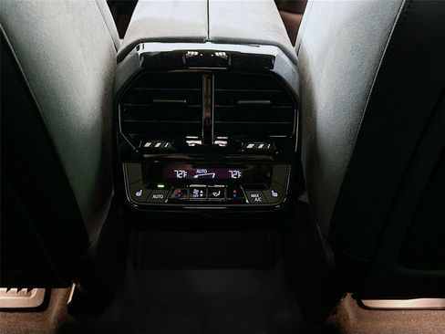 New 2026 BMW iX xDrive45 w/ M Sport Package image 25