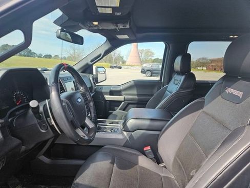Used 2019 Ford F150 Raptor w/ Equipment Group 802A Luxury AWD/4WD image 9