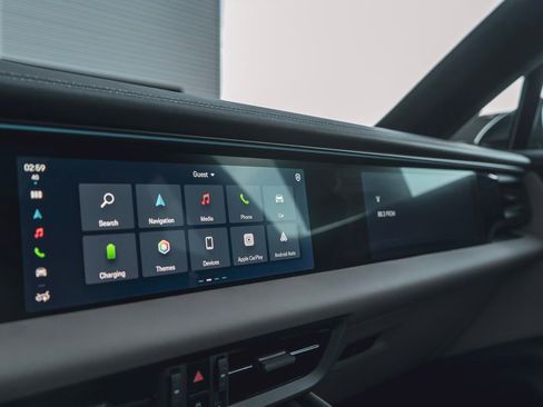 New 2025 Porsche Macan Turbo Electric image 24