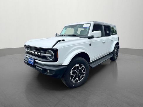 Certified 2025 Ford Bronco Outer Banks AWD/4WD image 6