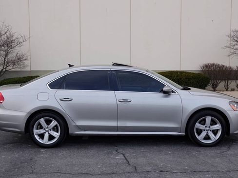 Used 2012 Volkswagen Passat TDI SE FWD image 28