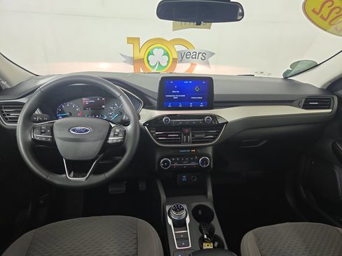 Used 2022 Ford Escape SE w/ Cold Weather Package image 14