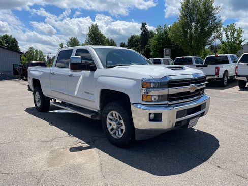 Used 2019 Chevrolet Silverado 3500 LTZ w/ Duramax Plus Package AWD/4WD image 4